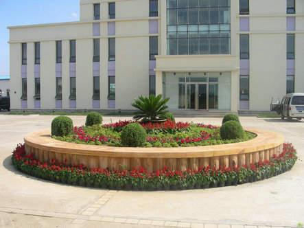 办公楼前花坛造型绿化效果图 5款办公楼立体五色草造型花坛景观设计图